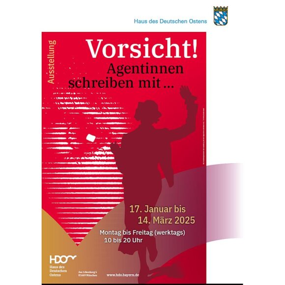 Plakat zur Ausstellung "Vorsicht" Agentinnen schreiben mit..."